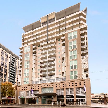 Oaks Adelaide Embassy Suites Kültér fotó