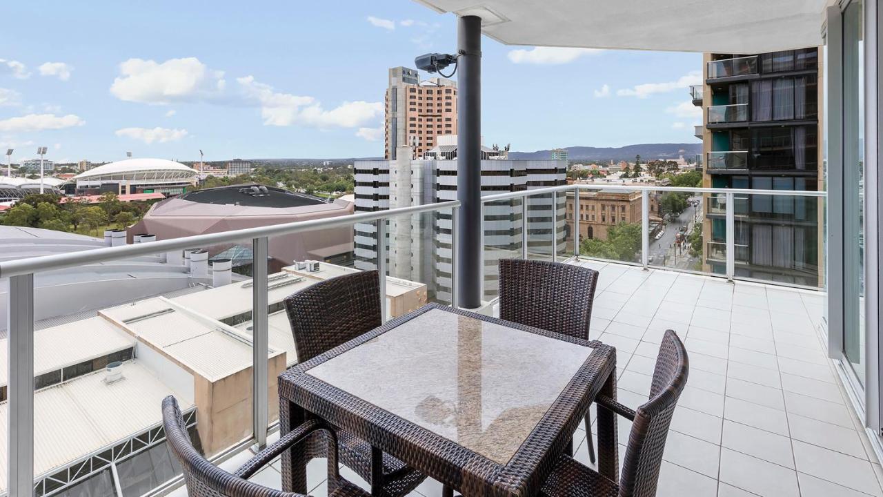 Oaks Adelaide Embassy Suites Kültér fotó